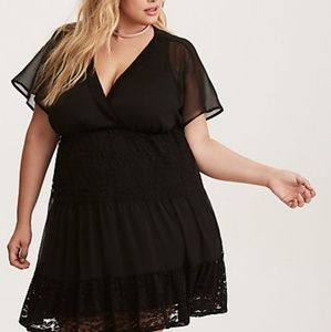 👗Black Lace Inset Chiffon Dress 👗